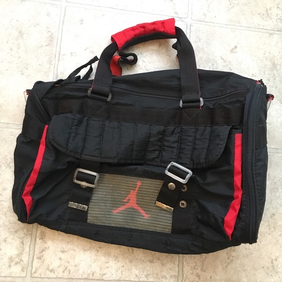 nike air jordan duffle bag